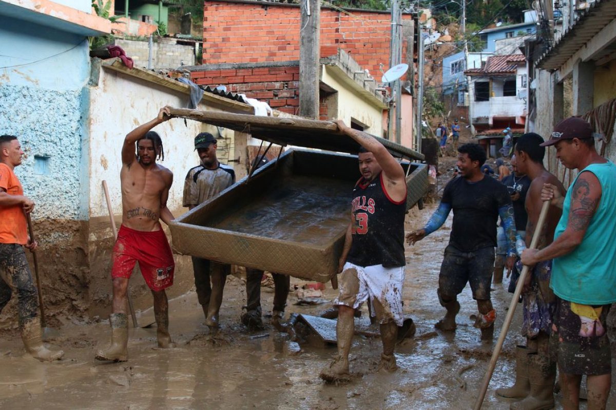 Mais de 7 toneladas de doações serão entregues a famílias em São Sebastião