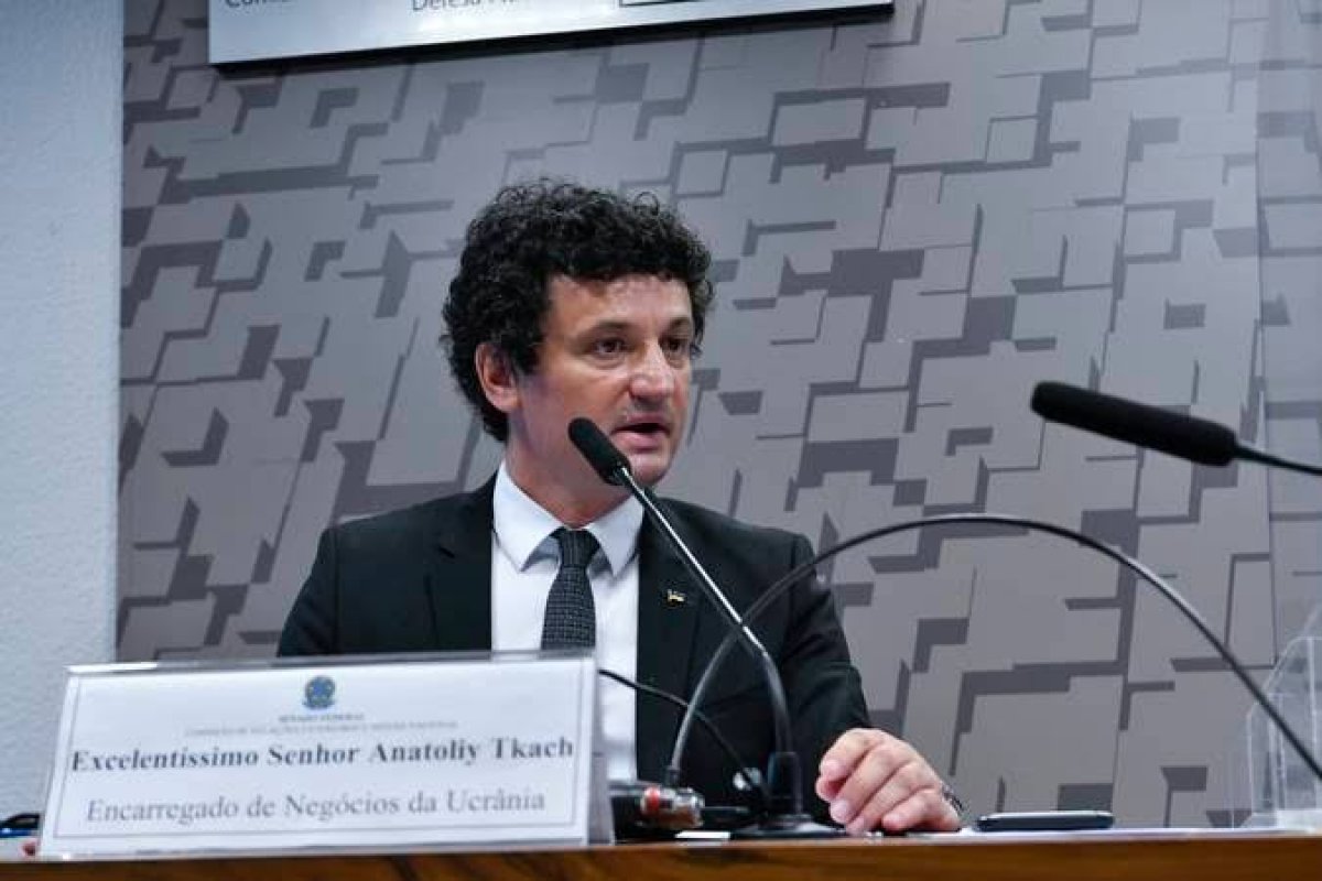 ‘Para nós, seguir lutando é uma questão de sobrevivência’, diz representante da Ucrânia sobre invasão russa 