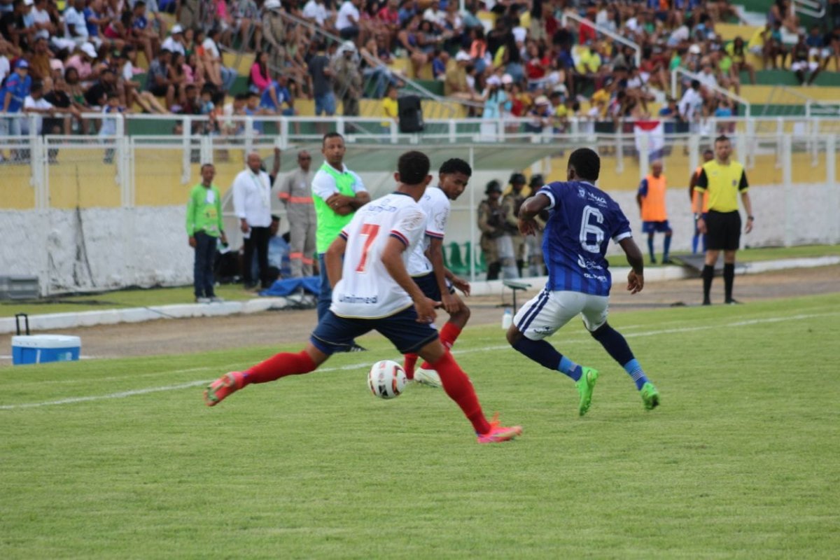 Bahia é goleado pelo Itabuna e ajuda a eliminar Vitória do Baiano