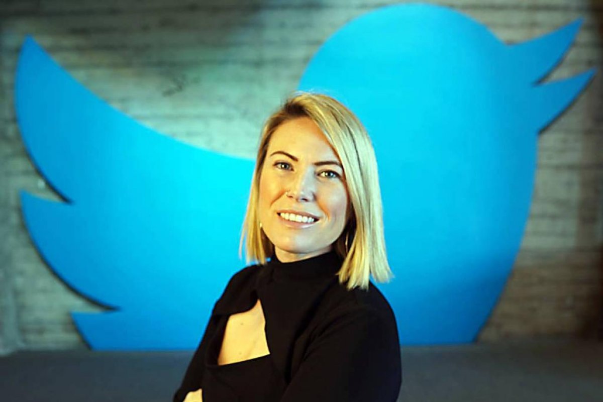 Diretora do Twitter Blue é demitida junto com outros 200 funcionários da rede social