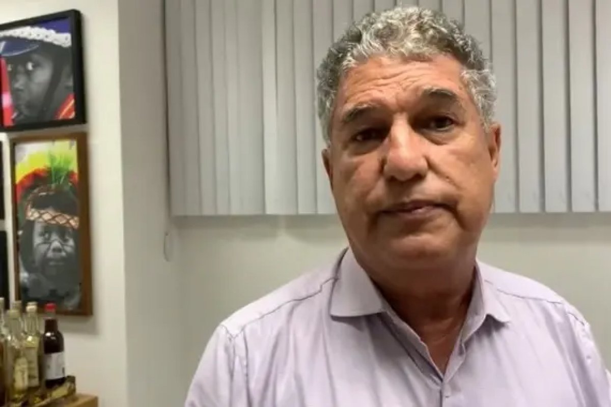 Sinjorba e Fenaj prestam apoio a jornalista chamado de 'mentiroso' por líder do governo na ALBA