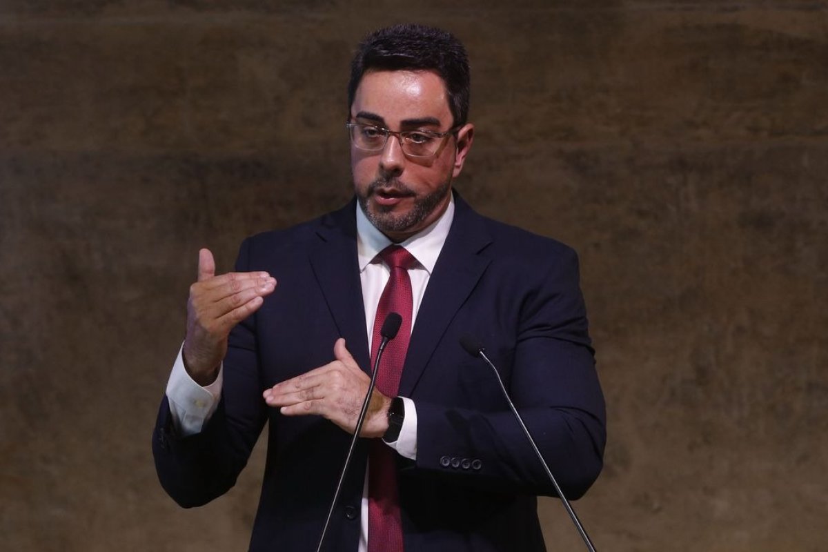 CNJ decide afastar juiz Marcelo Bretas por desvio de conduta