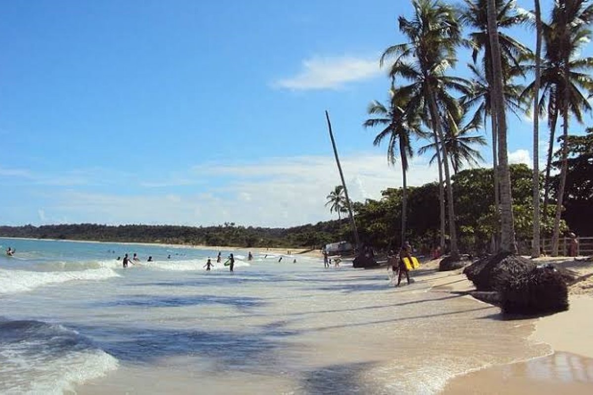 Turista de SP morre afogado em praia de Trancoso, no sul da Bahia     