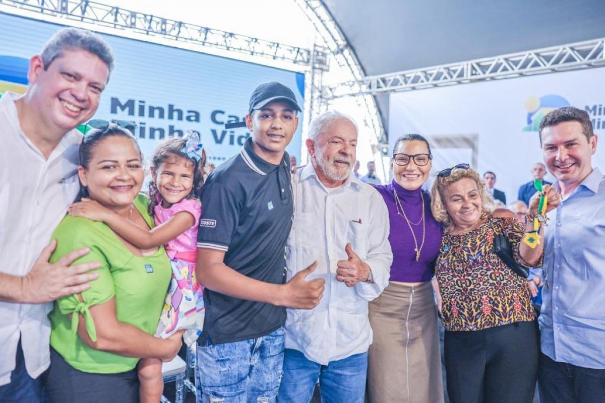 Lula cobra churrasqueira em unidades do Minha Casa Minha Vida