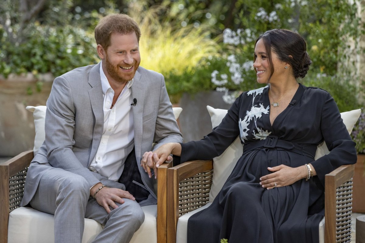 Após despejo, Harry e Meghan podem ser ressarcidos em R$ 15 milhões pela realeza britânica 