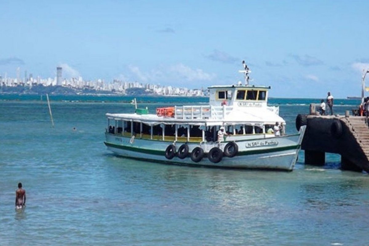 Travessia Salvador -Mar Grande registra bom movimento de embarque nesta segunda (6)