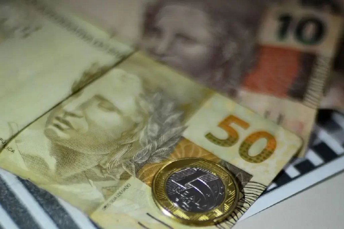 Mercado eleva estimativa do PIB de 2023 para 0,85%