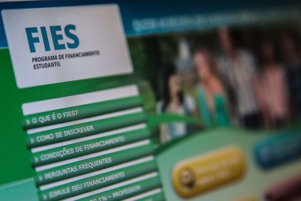 Inscrições para o primeiro semestre do Fies 2023 começam nesta terça (7)