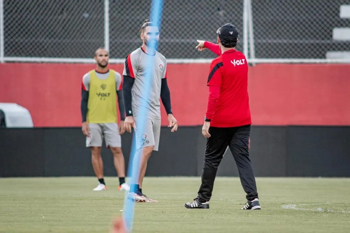Já eliminado, Vitória enfrenta Ceará em busca do 1º triunfo na Copa do Nordeste