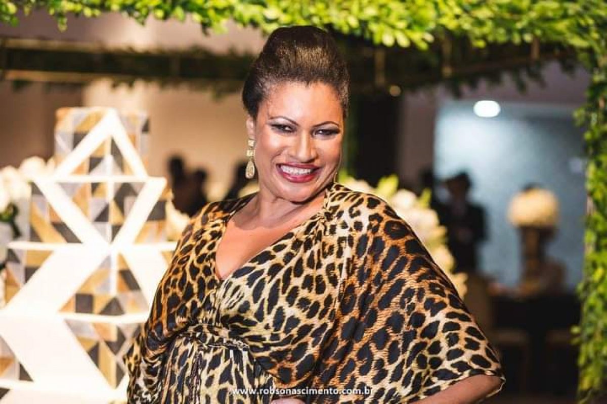 Promoter Marta Góes promove mais uma edição da Feijoada Bye Bye Verão 