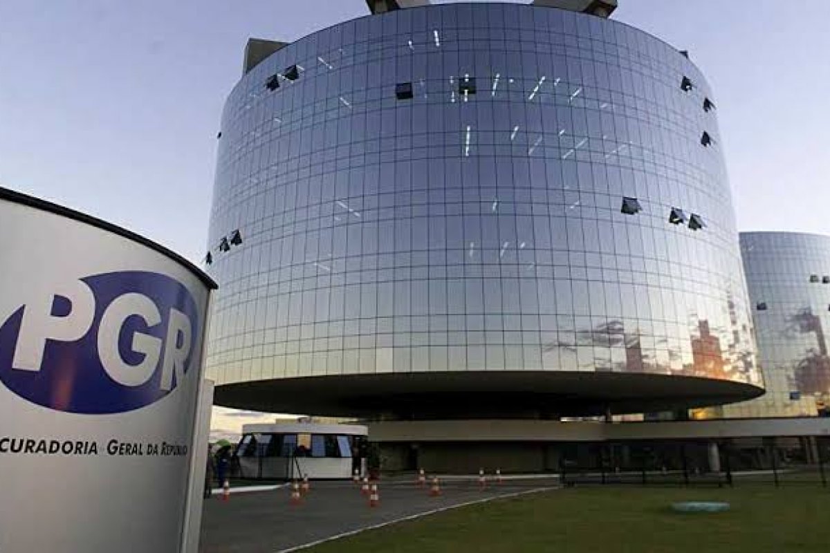 PGR defende rejeição de denuncias contra presidente do PT