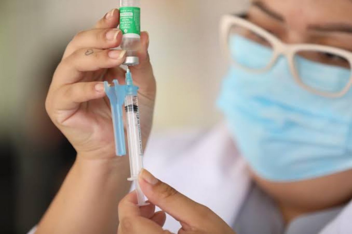 TCU investiga desperdício de R$ 243 milhões em vacinas e medicamentos no governo Bolsonaro