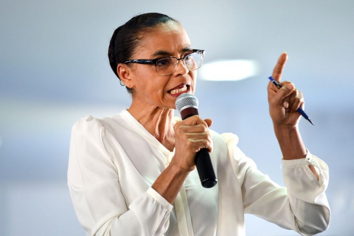 Ministra do Meio Ambiente, Marina Silva é internada após sintomas de malária