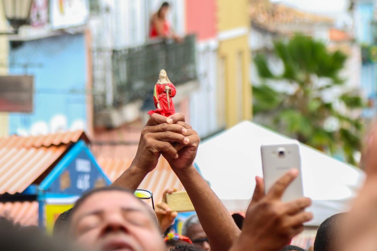 Festa de Santa Bárbara altera circulação de veículos no centro da cidade