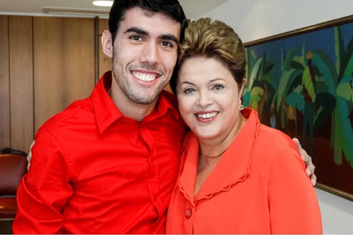 Publicitário criador do perfil Dilma Bolada é nomeado para cargo na EBC 