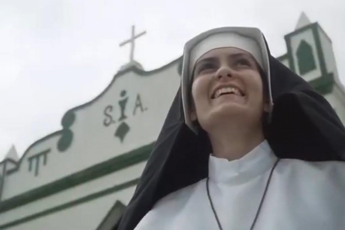 Baiana fala da emoção de interpretar Santa Dulce! 