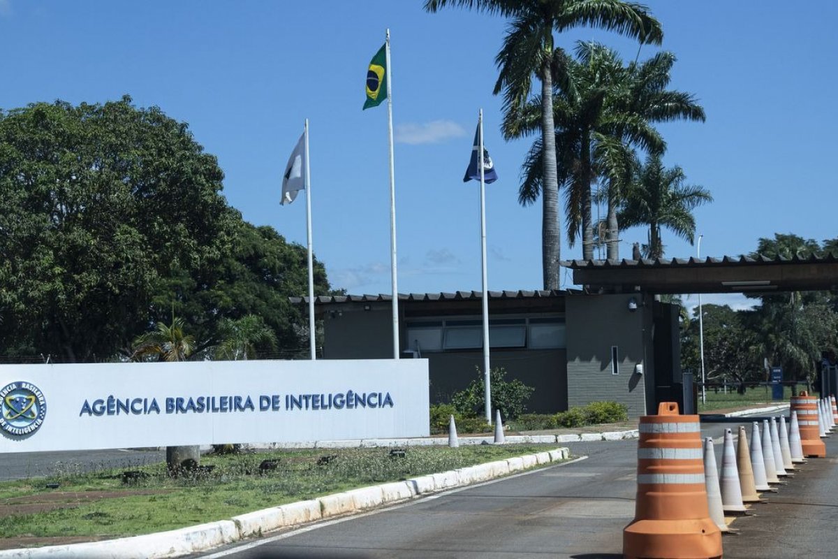 PF vai investigar uso de sistema da Abin para monitorar celulares