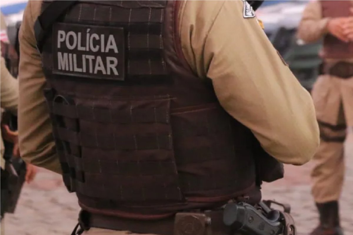 Adolescente suspeito de roubar mulher é espancado em área nobre de Salvador