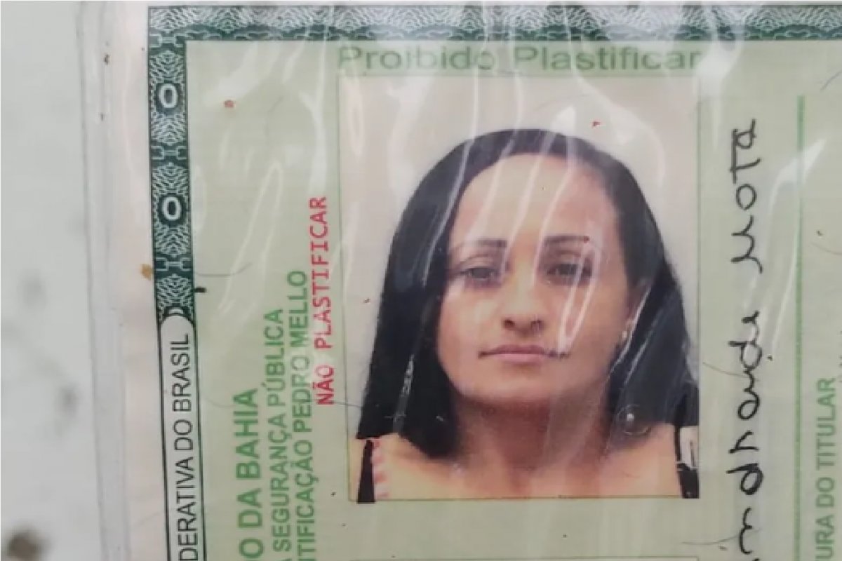 Mulher é morta com golpes de faca em Salvador 