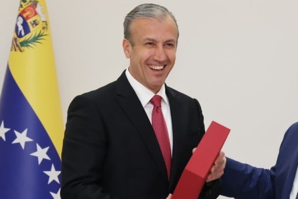 Ministro do Petróleo da Venezuela renuncia após casos de corrupção