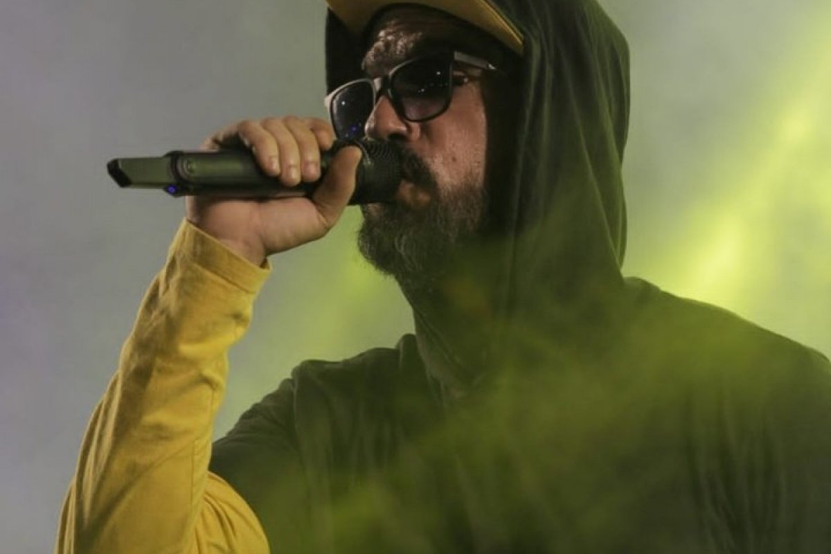 Pedro Pondé lança remix de Simples Assim com DJ Sett!
