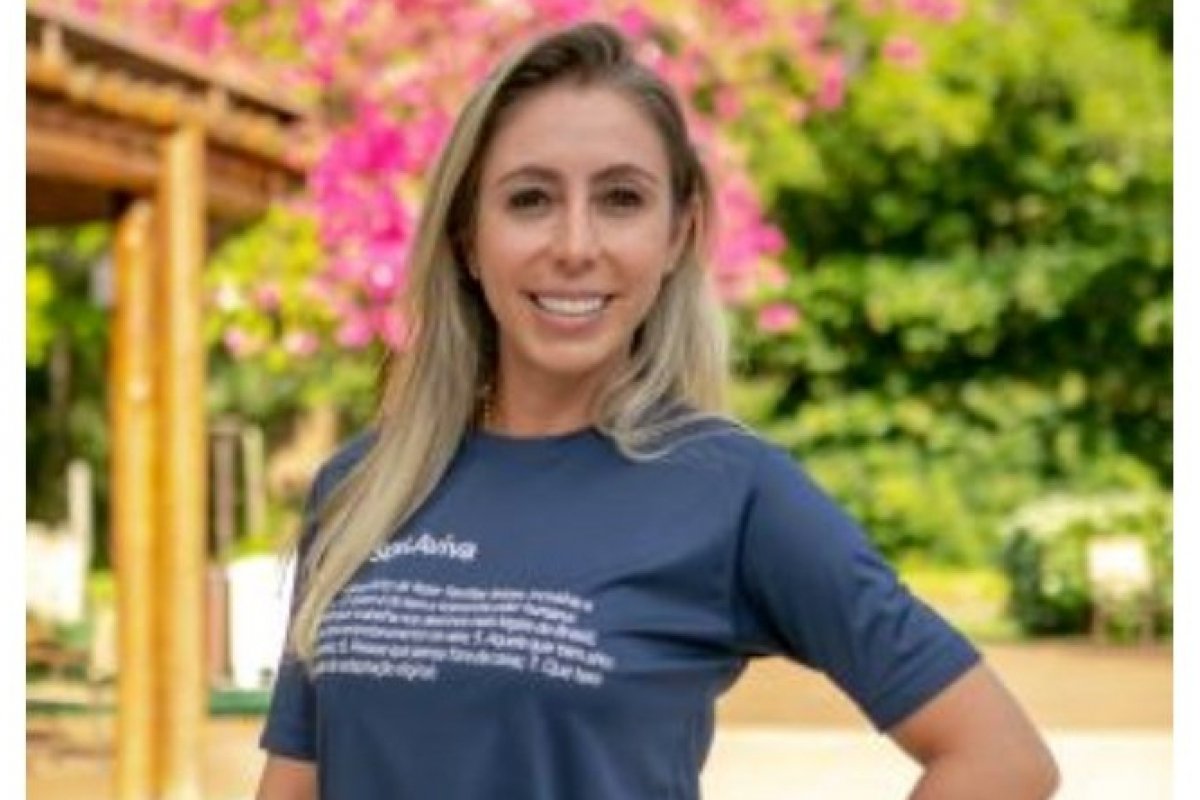 Bruna Apolinário assume diretoria de fidelização de cliente como uma das poucas mulheres no mercado neste cargo! 
