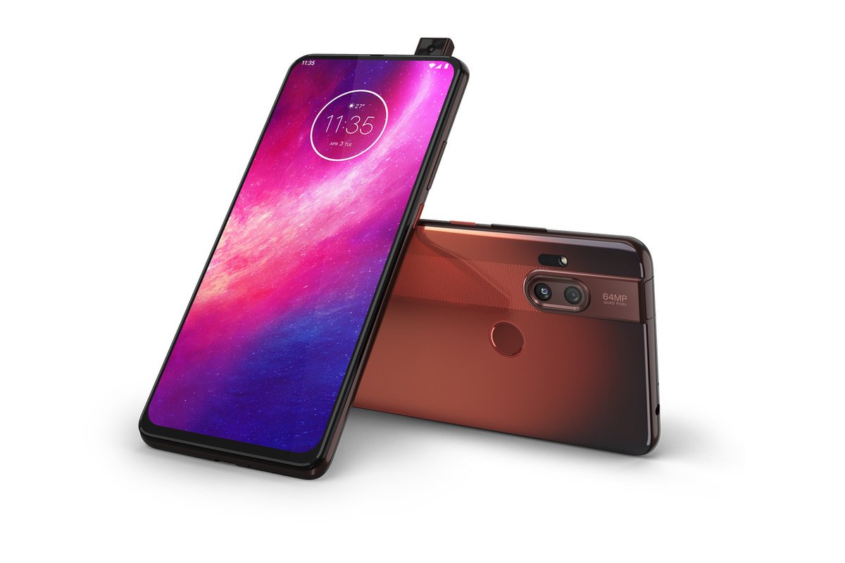Motorola lança novos smartphones com câmera deslizante nesta quarta (4)