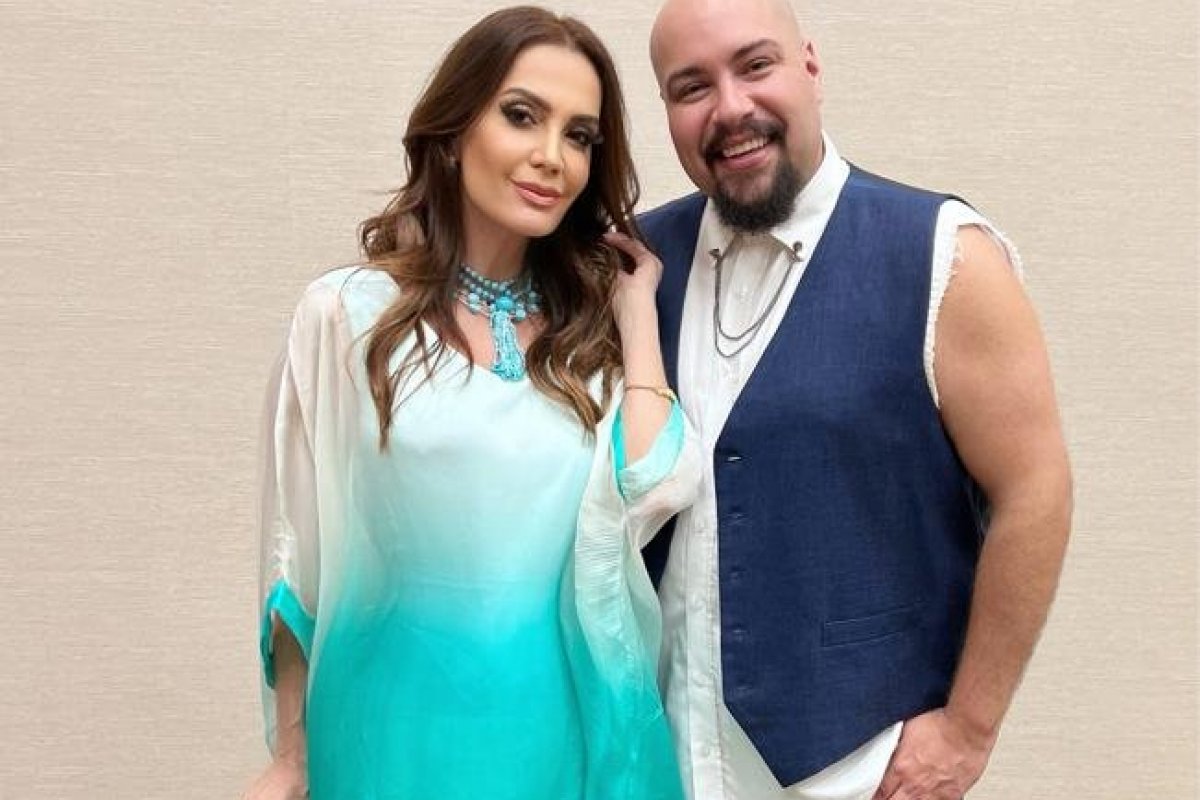  Claudia Métne e Tiago Abravanel prestigiam evento comemorativo! 