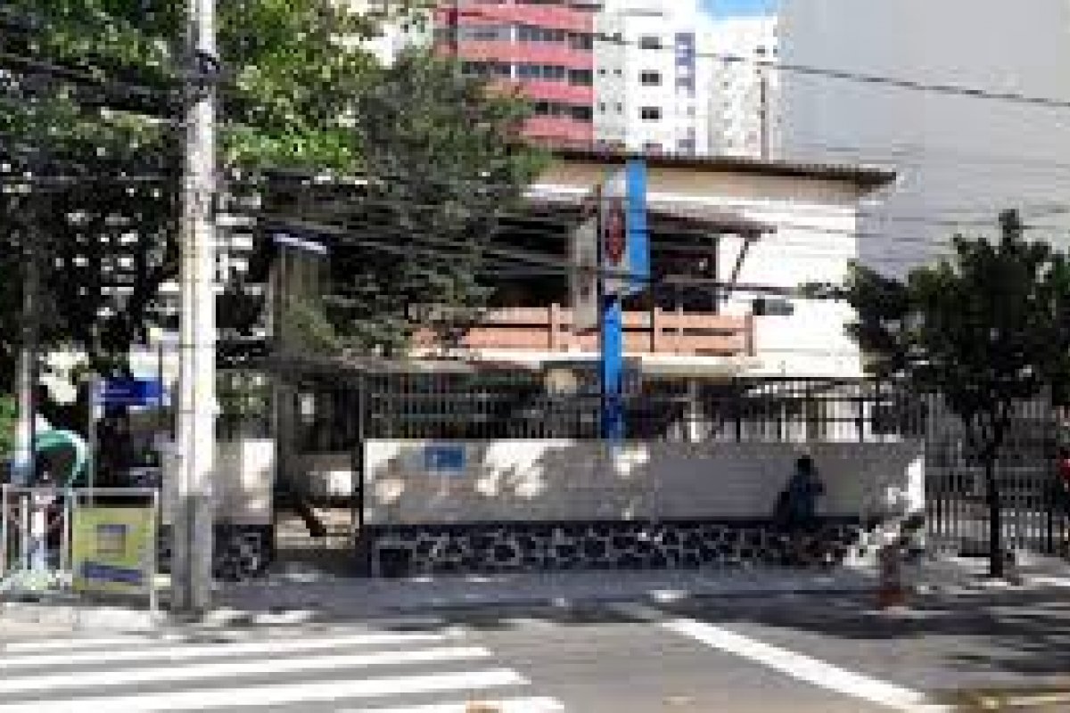 Homem morre em troca de tiros com a polícia em Salvador 