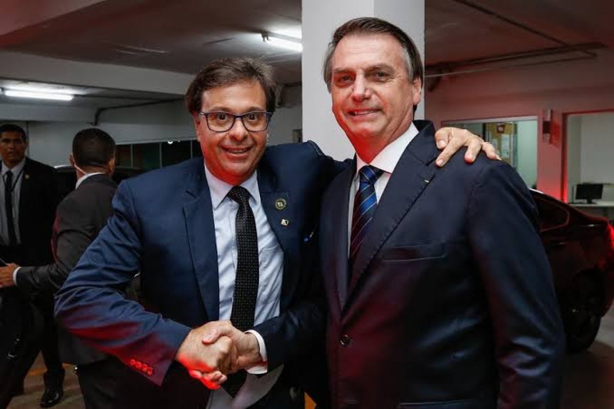 Vídeo: ex-ministro diz que Bolsonaro estava nos EUA para 'falar bem do Brasil'