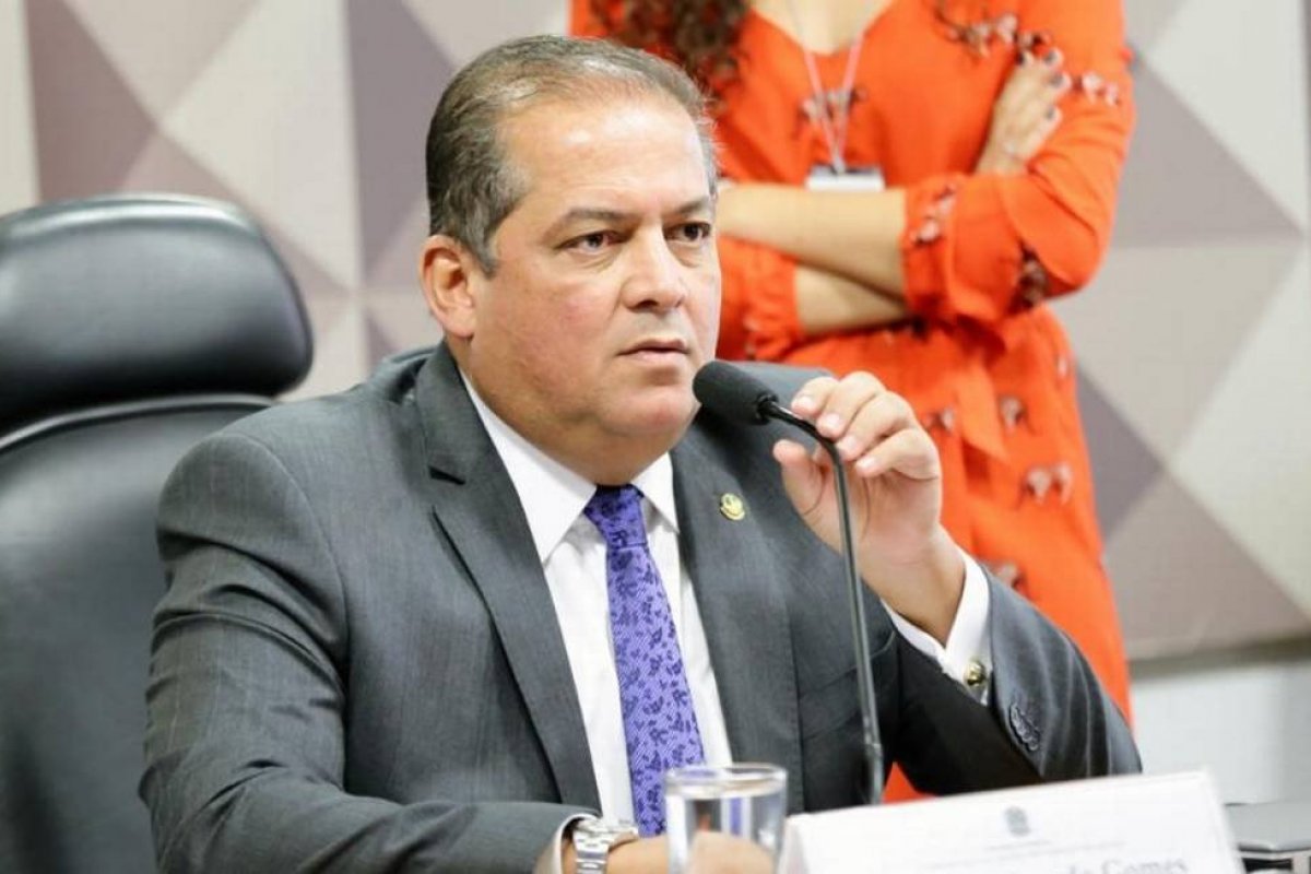 Líder no Senado diz que pacote anticrime deve ficar para 2020