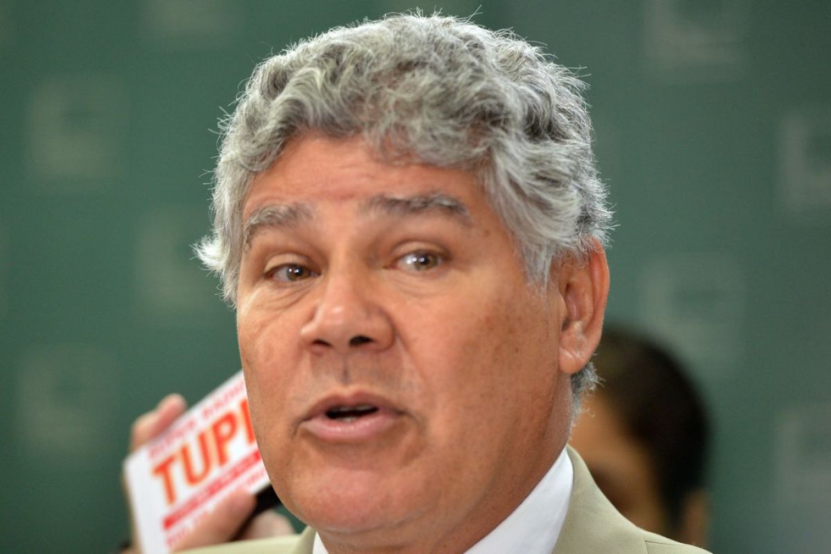 Deputados do PSol cobram transparência do governo no pagamento de emendas