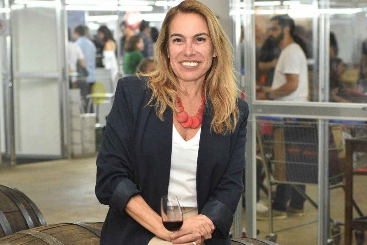 Mulheres empreendedoras: conheça Zoraida Lobato, responsável por algumas das maiores feiras de vinhos do país! 