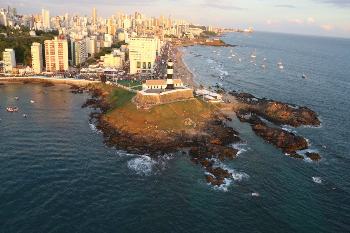 Festa de aniversário de Salvador termina sem crime grave e sem registro de roubo