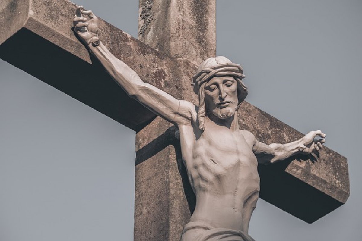 Comemoração mais importante para os católicos, Domingo de Páscoa celebra ressurreição de Jesus Cristo