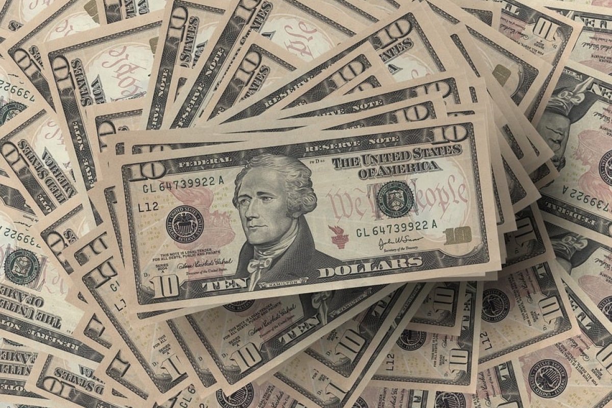 Até março, Brasil registrou fluxo cambial positivo de US$ 12,5 bilhões em 2023, diz Banco Central