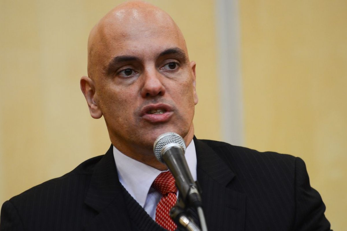 Moraes pede vista e interrompe julgamento no STF sobre sobras eleitorais