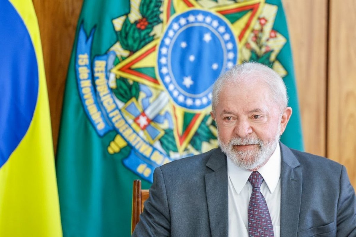 "100 dias foram suficientes para revertermos um cenário estarrecedor", diz Lula sobre os primeiros dias de gestão