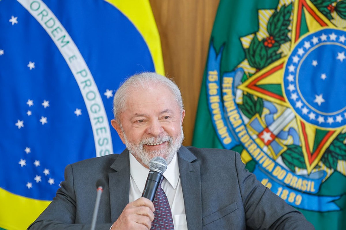 Lula realiza reunião ministerial para marcar 100 dias de governo 