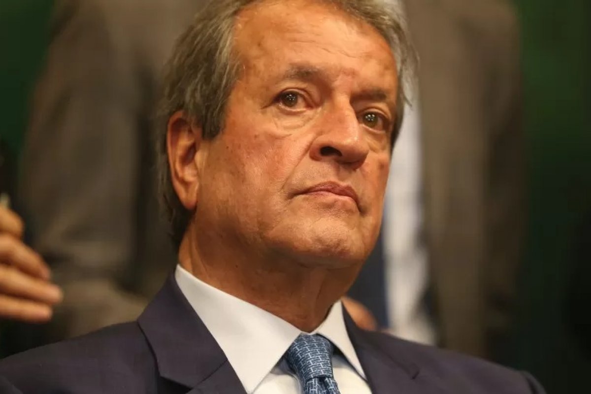 'Estou bem', diz Valdemar Costa Neto após internação em Brasília 