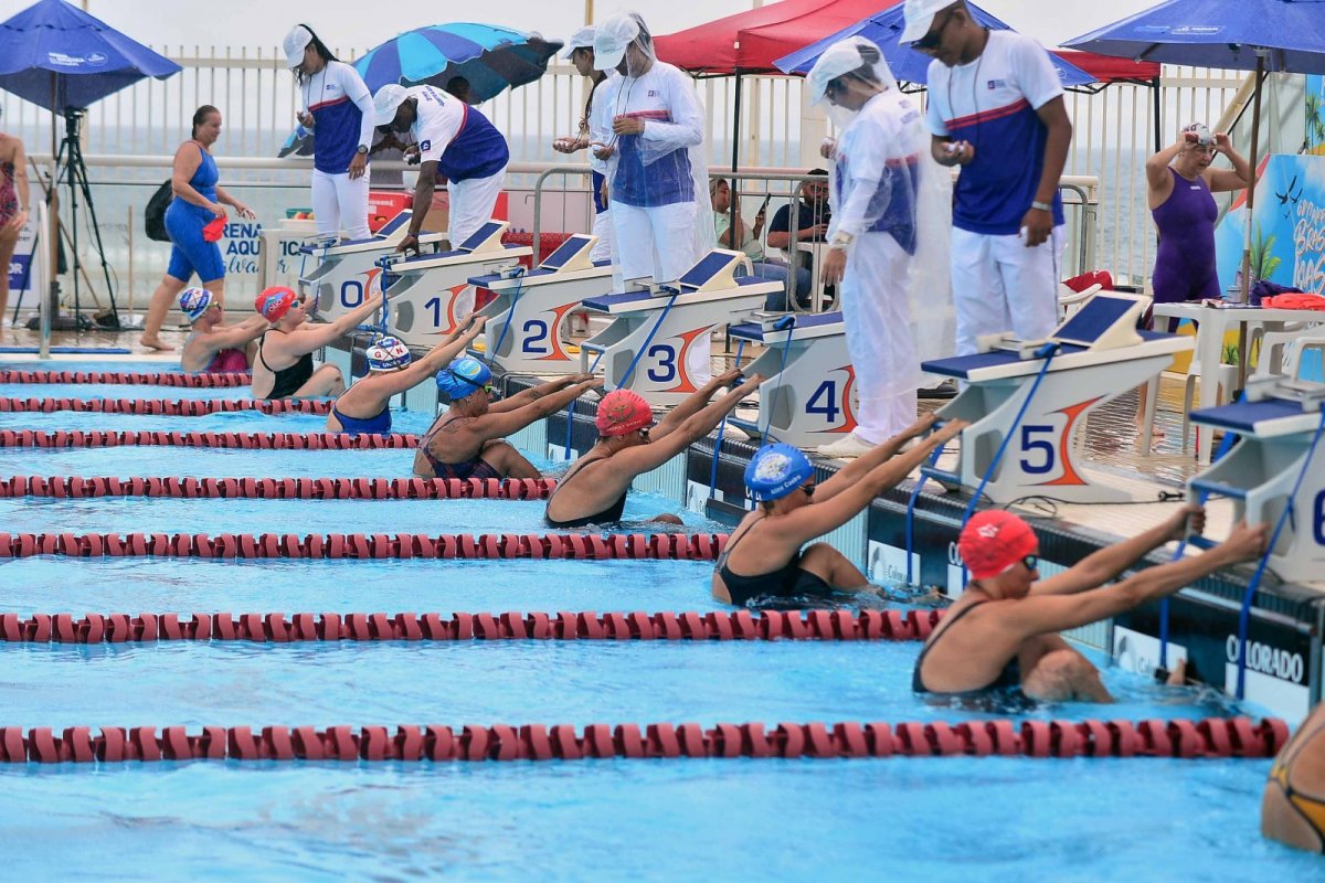 Prefeitura de Salvador realiza inscrição para aulas de natação e hidroginástica na Arena Aquática