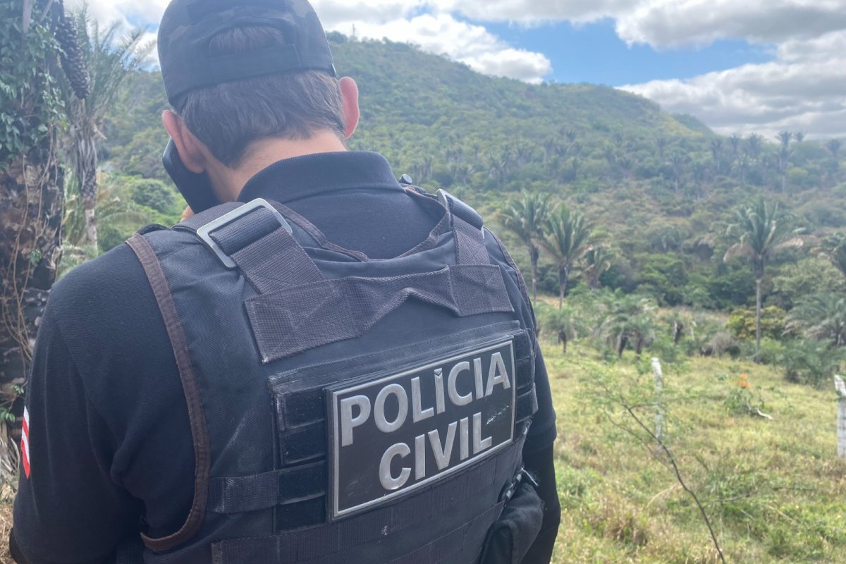 Homem é preso após ser acusado de se masturbar em ônibus escolar em Euclides da Cunha