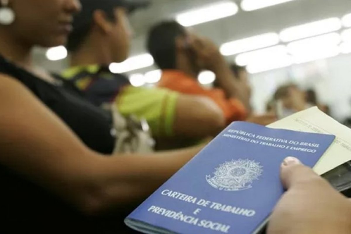 SineBahia oferece vagas de emprego e estágio nesta sexta (14); veja