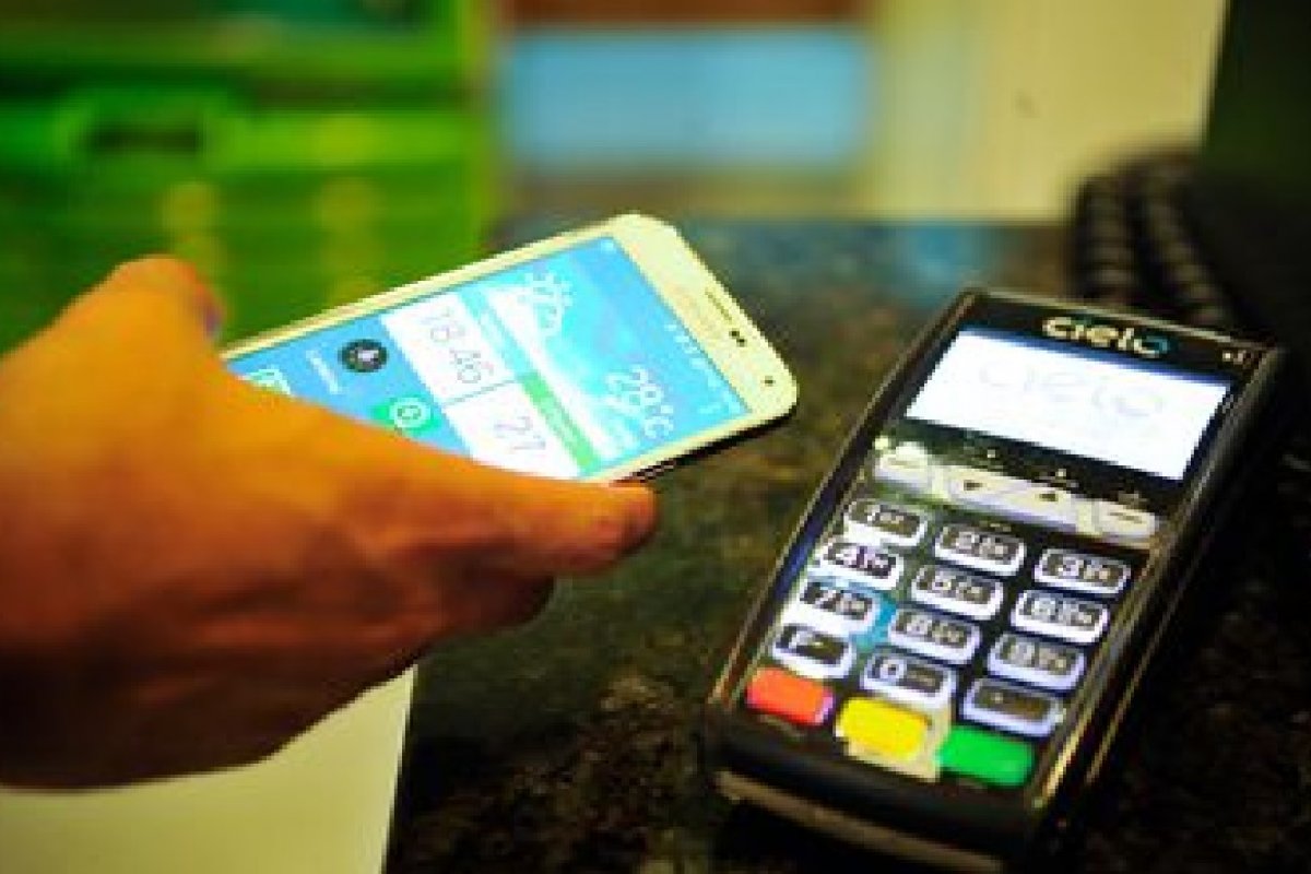 E-commerce bate recorde em 2022 e fatura R＄ 262 bilhões no Brasil