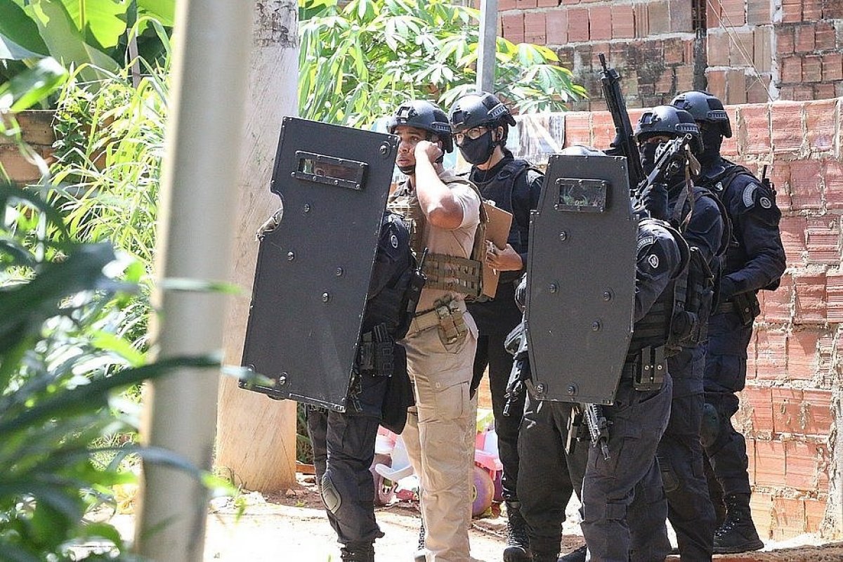 Justiça mantém prisões de suspeitos de fazer família refém em Tancredo Neves
