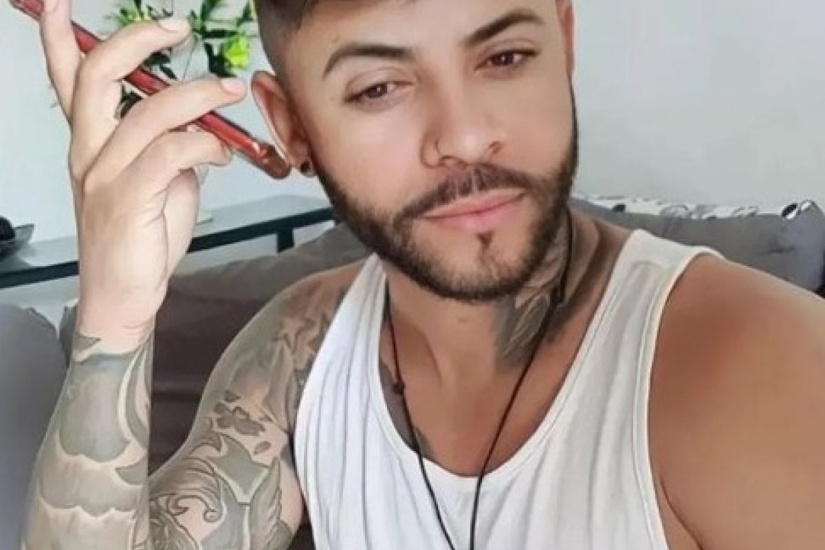 Blogueiro morre baleado dentro da própria casa em Salvador 