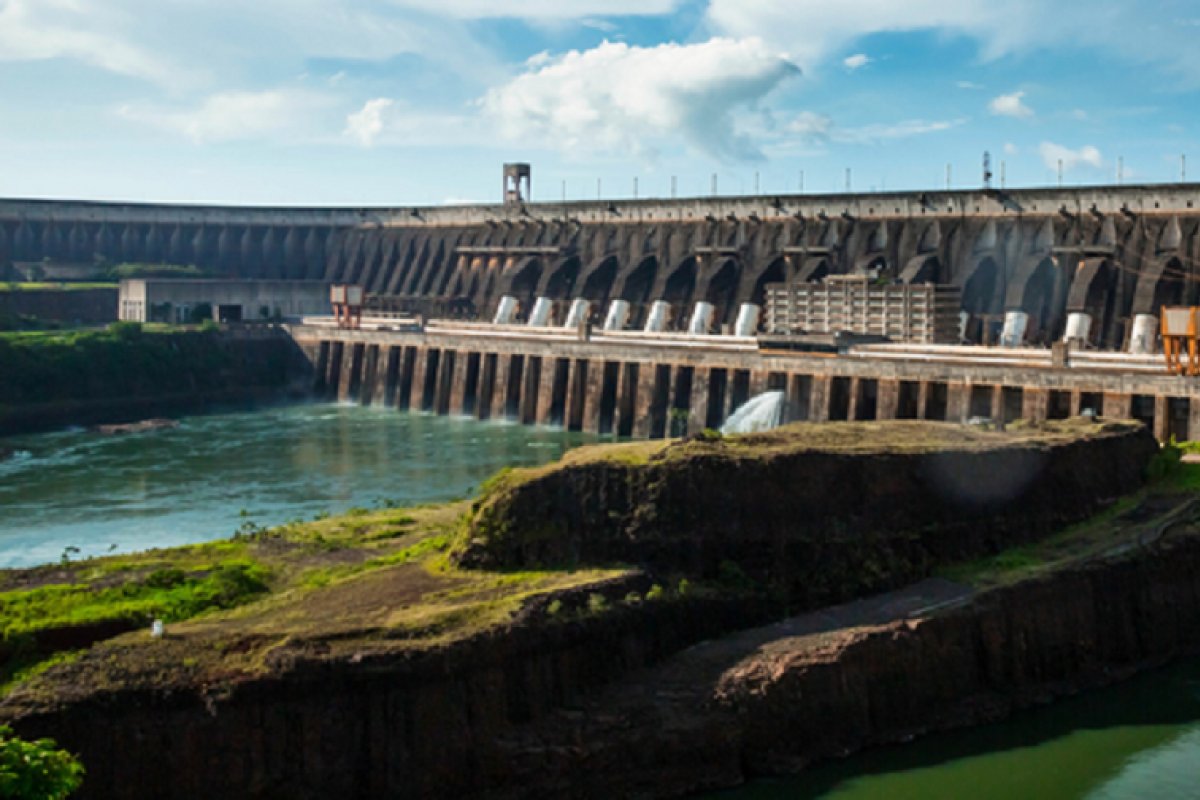 Itaipu Binacional reduz em 19,5% tarifa de eletricidade para 2023