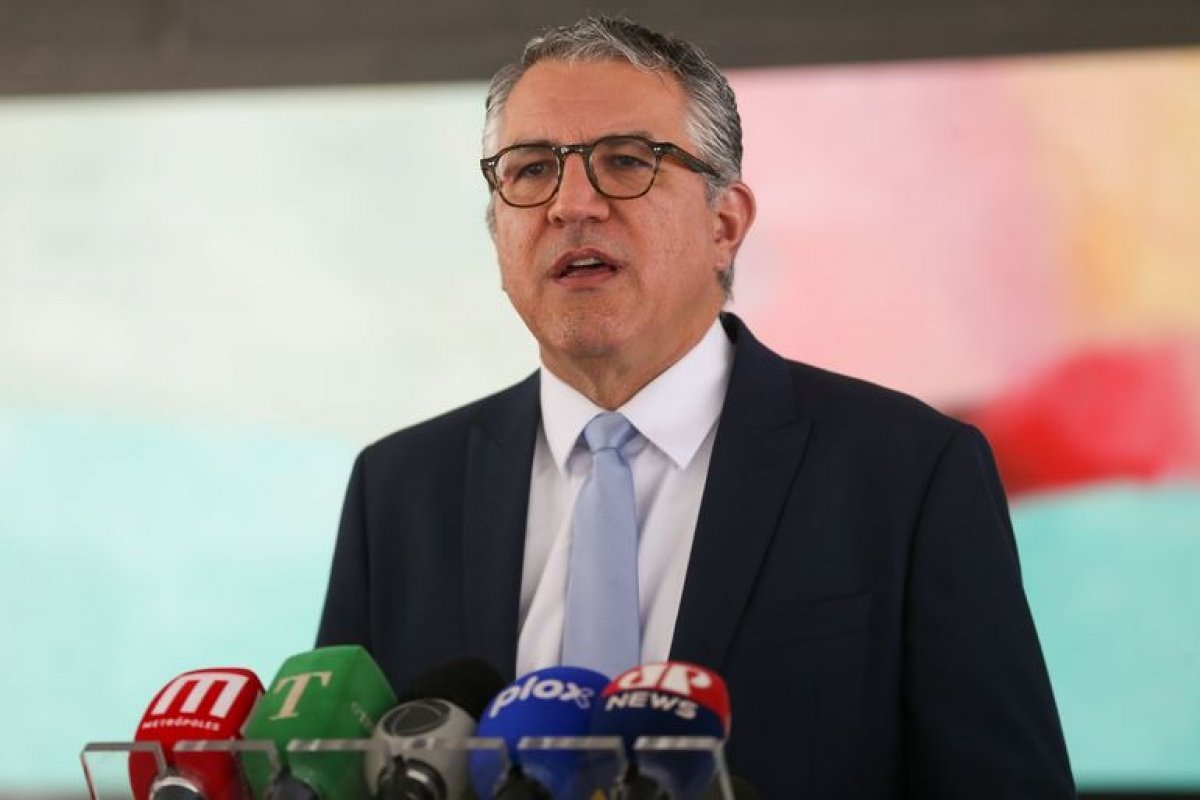 Padilha diz que orientou líderes do governo a apoiarem instalação da CPMI
