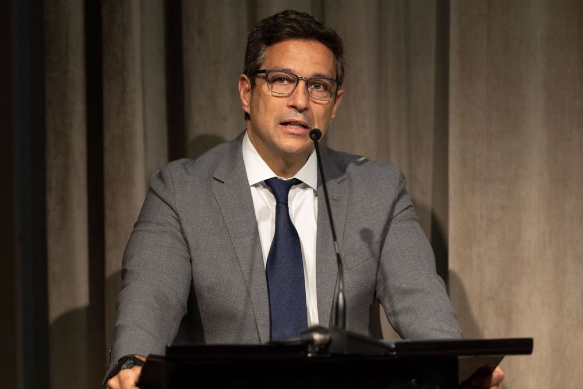 “Timing técnico é diferente do timing político”, diz presidente do Banco Central sobre juros