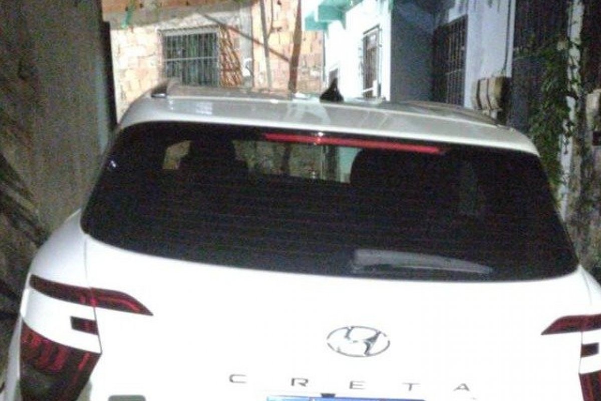 Salvador: carro roubado é recuperado durante operação policial em São Cristóvão